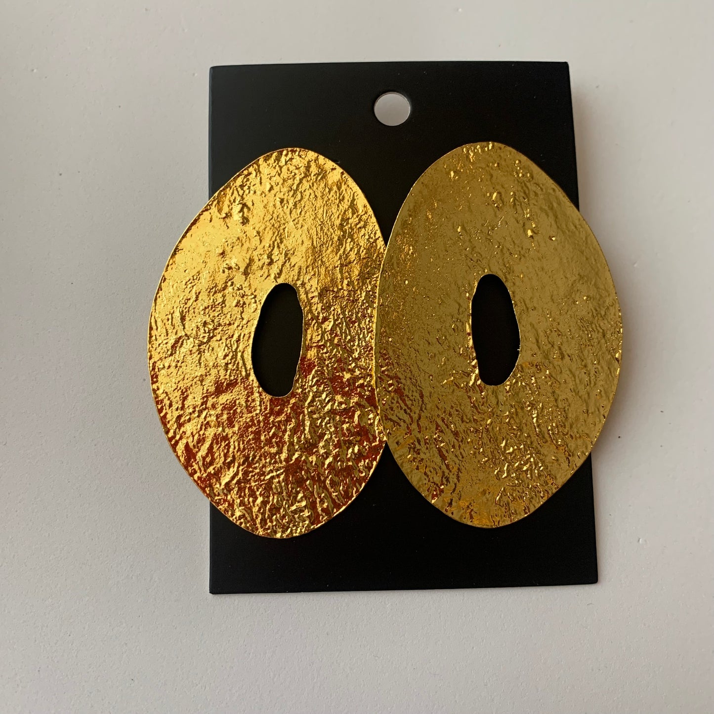 Z oversized oval Gold