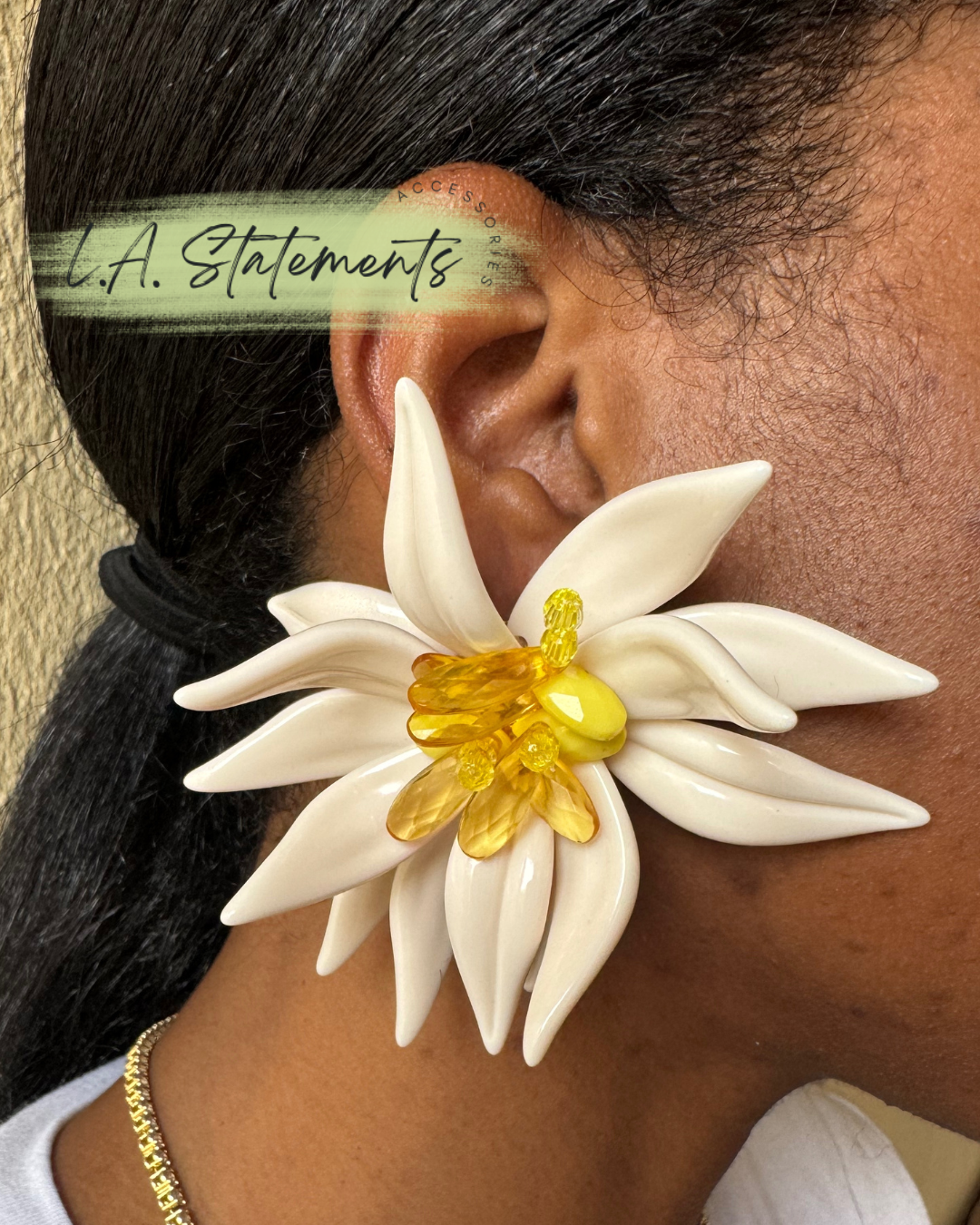 Statement Flower Earring - WHITE