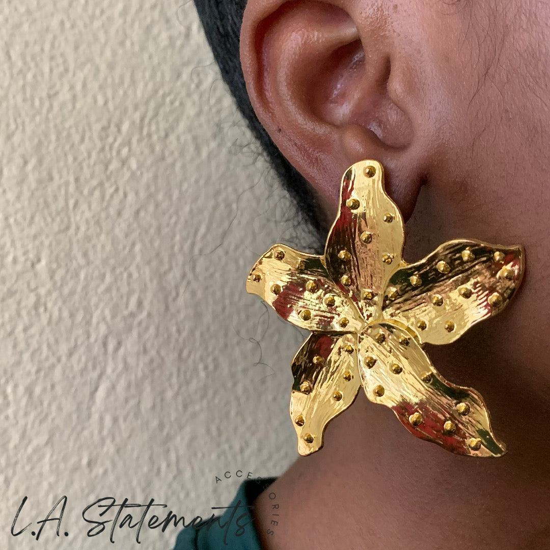 Z Gold studded starfish