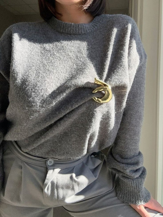 Gold Hand Pinch Brooch